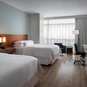 Club Level 2 Queen Beds Club level Guest room 2 Queen